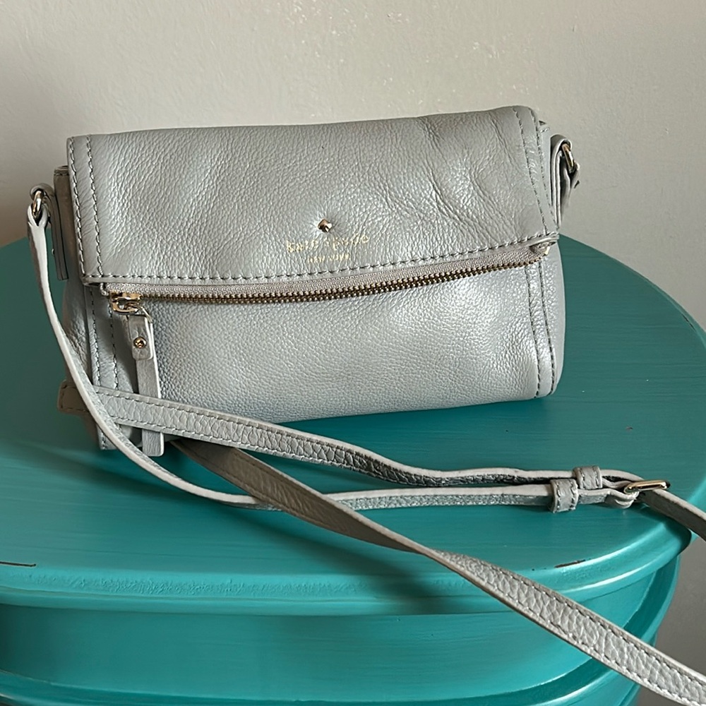 Kate Spade Cobble Hill Mini Carson Crossbody Leather Bag with Adjustable Strap